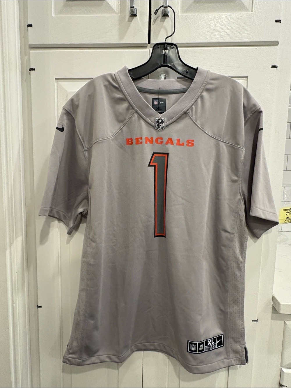 NWT Nike Cincinnati Bengals Chase #1 Football Jersey, perfect condition